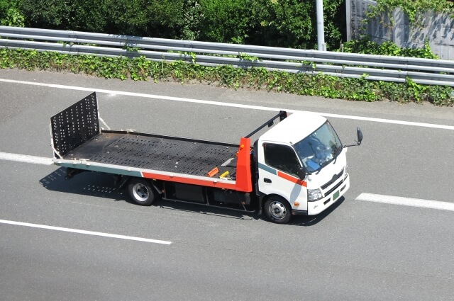 一般的に知られるトラックの最大積載量は標準仕様の積載量！