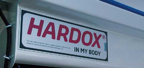 耐摩耗鋼板「HARDOX」の特性をもった製品の証である「HARDOX IN MY BODY」 の認定を受けている...ザ・トラック