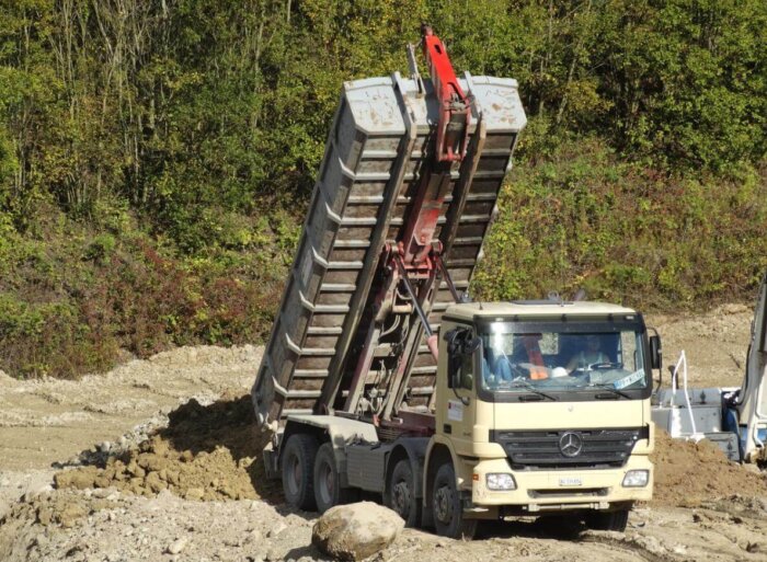 トラックのブレーキパッドまとめ