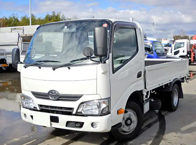 トヨタ ダイナ 小型 平ボディ TKG-XZU605 H28 の中古トラック【車両No.96228】