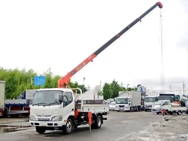 トヨタ ダイナ 小型 クレーン付 4段 ラジコン の中古トラック【車両No.99387】
