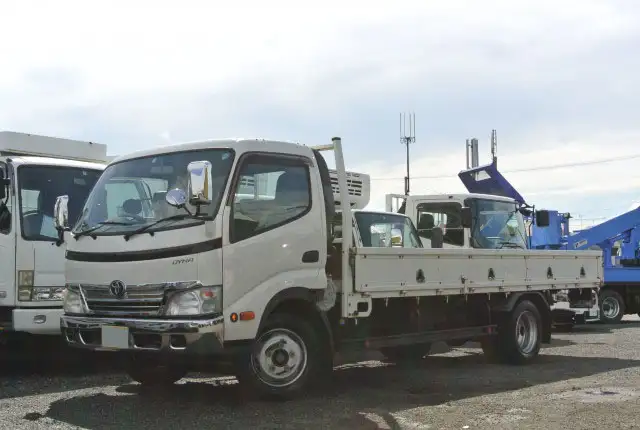 トヨタ ダイナ 小型 平ボディ BKG-XZU424 H23 の中古トラック【車両No.99828】