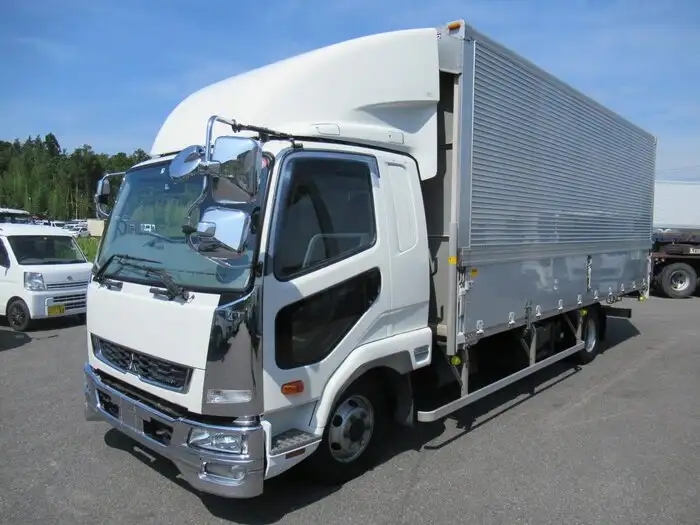 三菱 ファイター 中型/増トン ウイング ベッド TKG-FK61F の中古トラック【車両No.100445】