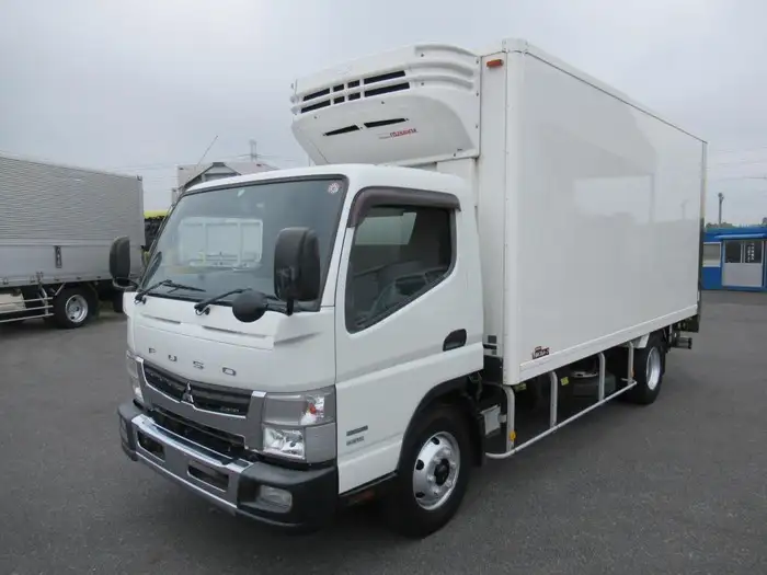 三菱 キャンター 小型 冷凍冷蔵 低温 パワーゲート の中古トラック【車両No.100985】