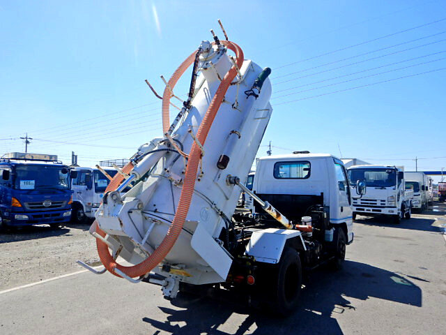 いすゞ エルフ 小型 タンク車 汚泥吸引車 KK-NKR66EP｜画像2