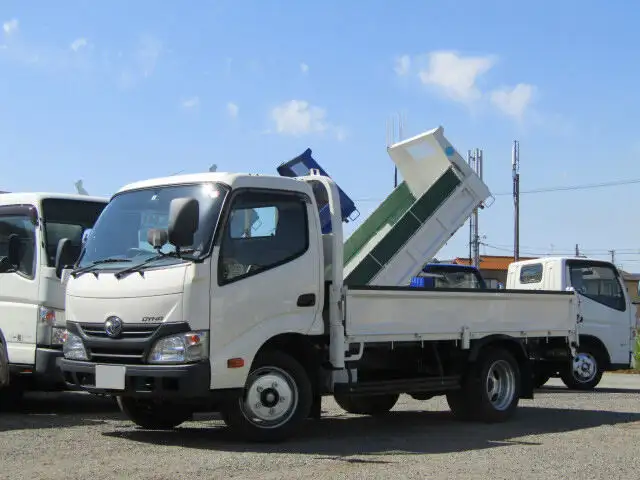トヨタ ダイナ 小型 平ボディ TKG-XZU645 H27 の中古トラック【車両No.102386】