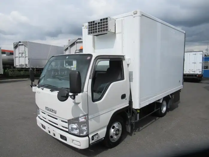 いすゞ エルフ 小型 冷凍冷蔵 中温 床ステン の中古トラック【車両No.102684】