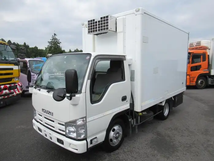 いすゞ エルフ 小型 冷凍冷蔵 中温 床ステン の中古トラック【車両No.102685】