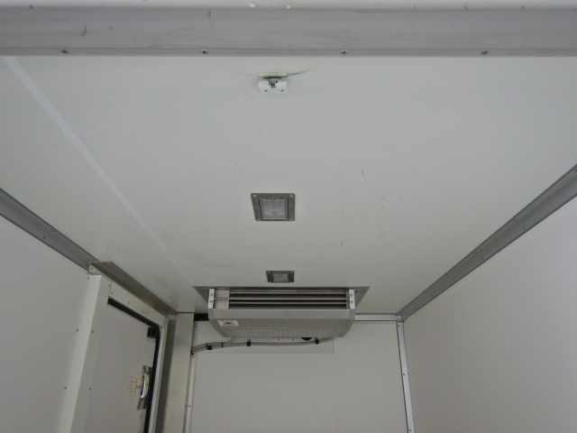 トヨタ タウンエース 小型 冷凍冷蔵 中温 サイドドア｜画像6