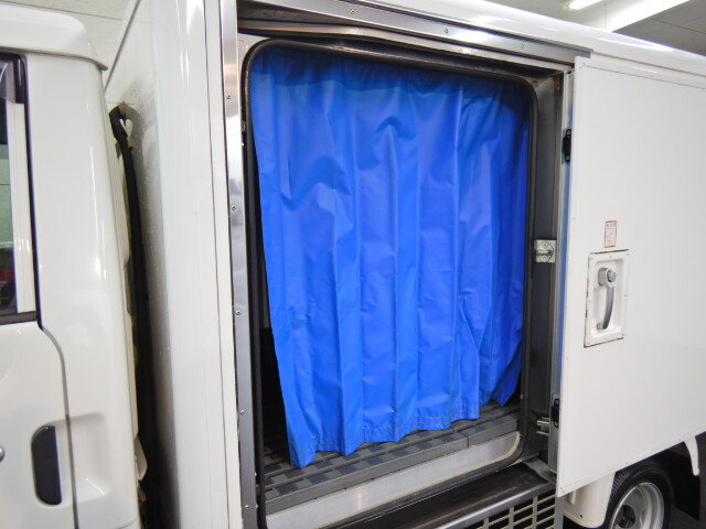 三菱 デリカ 小型 冷凍冷蔵 低温 サイドドア｜画像5