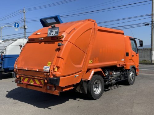 三菱 ファイター 中型/増トン パッカー車(塵芥車) プレス式 QKG-FK72FZの中古トラック画像2