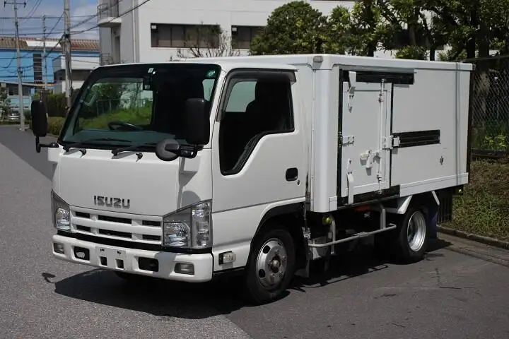 いすゞ エルフ 小型 冷凍冷蔵 中温 床アルミ の中古トラック【車両No.110601】