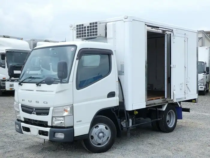 三菱 キャンター 小型 冷凍冷蔵 中温 床アルミ の中古トラック【車両No.110701】