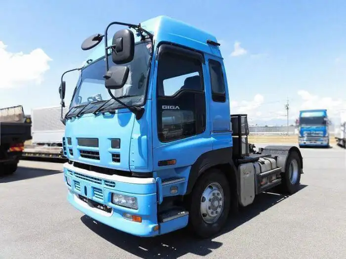 いすゞ ギガ 大型 トラクター ハイルーフ 1デフ の中古トラック【車両No.110901】