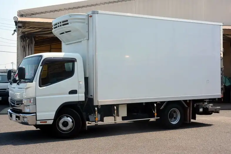 三菱 キャンター 小型 冷凍冷蔵 低温 パワーゲート の中古トラック【車両No.105360】