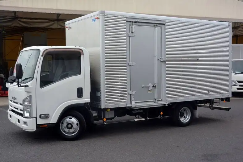 いすゞ エルフ 小型 アルミバン サイドドア TKG-NPR85AN の中古トラック【車両No.110100】