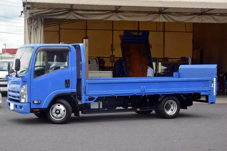いすゞ エルフ 小型 平ボディ パワーゲート 床鉄板 の中古トラック【車両No.111930】