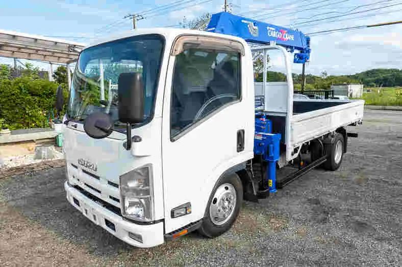 いすゞ エルフ 小型 クレーン付 4段 ラジコン の中古トラック【車両No.114017】