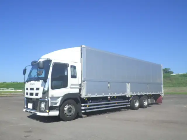 いすゞ ギガ 大型 ウイング エアサス ベッド の中古トラック【車両No.115792】