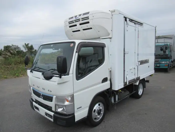 三菱 キャンター 小型 冷凍冷蔵 低温 床ステン の中古トラック【車両No.116104】