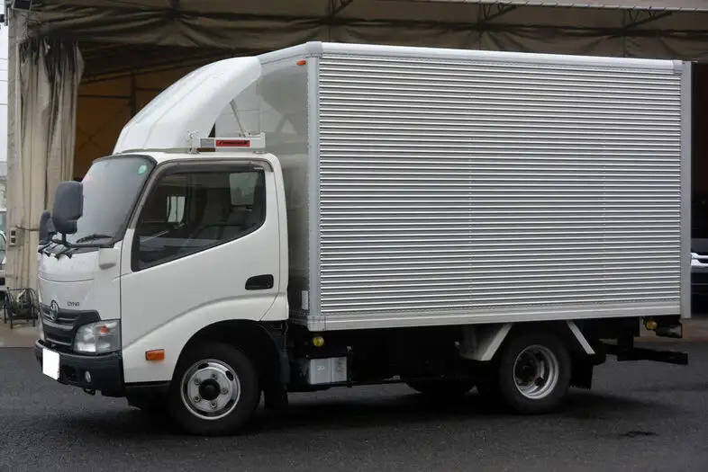 トヨタ ダイナ 小型 アルミバン ジョルダー シャッター式 の中古トラック【車両No.116930】