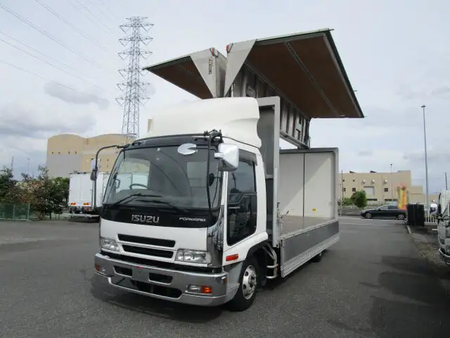 いすゞ フォワード 中型/増トン ウイング 床鉄板 ADG-FRR90J3S の中古トラック【車両No.117040】