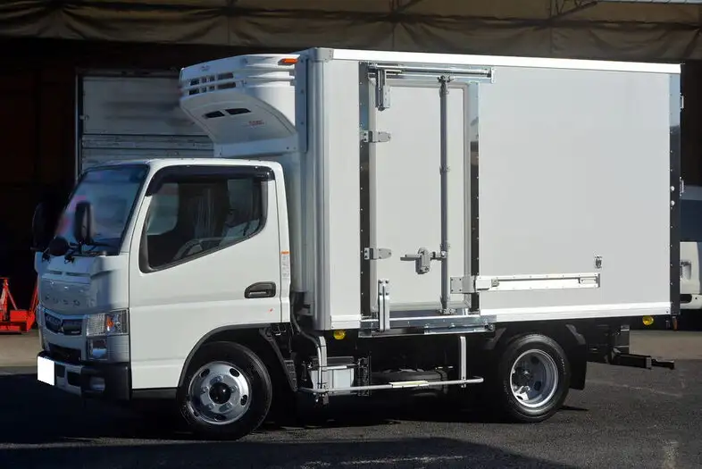 三菱 キャンター 小型 冷凍冷蔵 低温 床アルミ の中古トラック【車両No.117496】