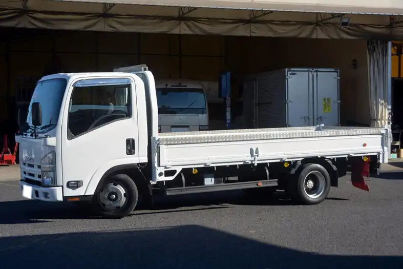 いすゞ エルフ 小型 平ボディ 床鉄板 TKG-NLR85AR の中古トラック【車両No.117878】