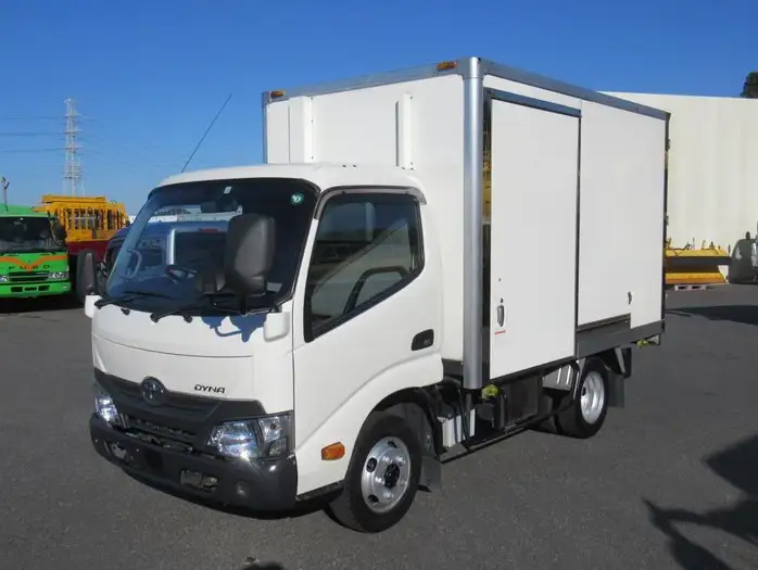 トヨタ ダイナ 小型 冷凍冷蔵 中温 床ステン の中古トラック【車両No.117870】