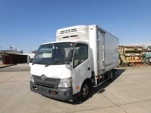トヨタ トヨエース 小型 冷凍冷蔵 低温 床アルミ の中古トラック【車両No.104852】