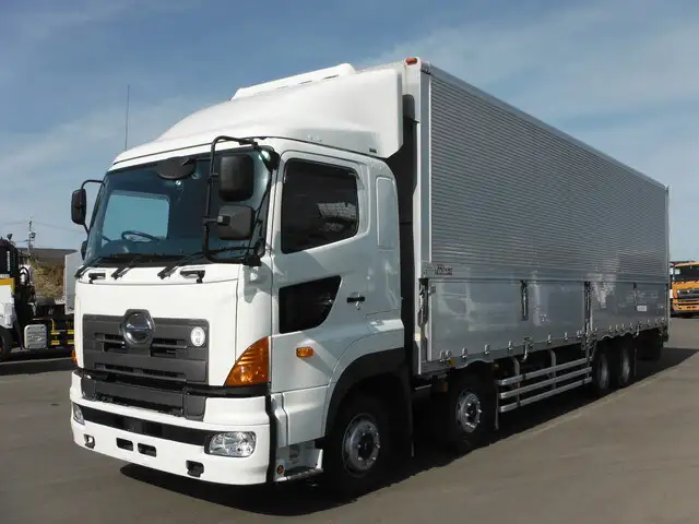 日野 プロフィア 大型 ウイング エアサス ベッド の中古トラック【車両No.117819】