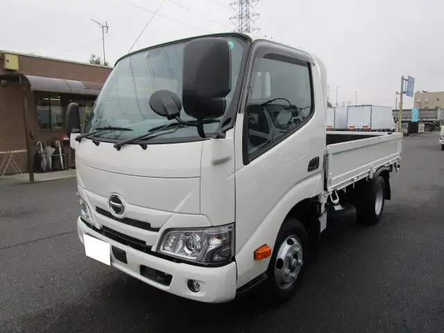 日野 デュトロ 小型 平ボディ 2RG-XZU605M R3 の中古トラック【車両No.118051】