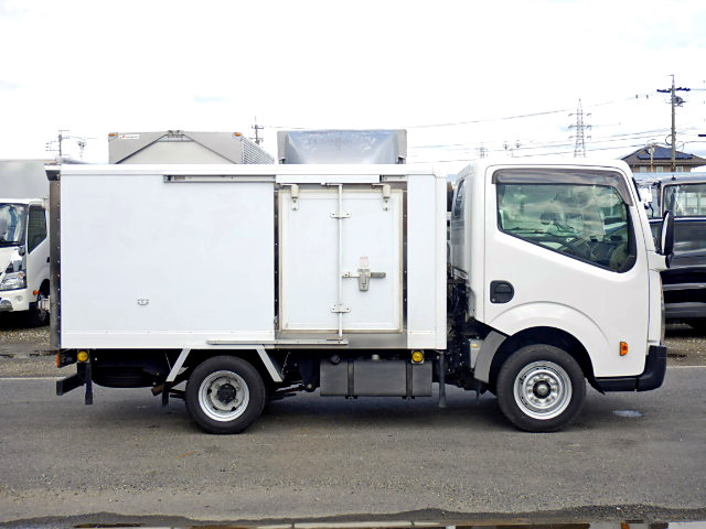 日産 アトラス 小型 冷凍冷蔵 保冷 床ステンの中古トラック画像2