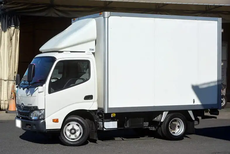 トヨタ ダイナ 小型 アルミバン TKG-XZC605 H29 の中古トラック【車両No.119568】