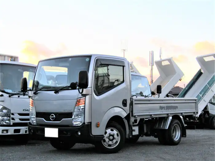 日産 アトラス 小型 平ボディ CBF-SQ2F24 H28 の中古トラック【車両No.120120】