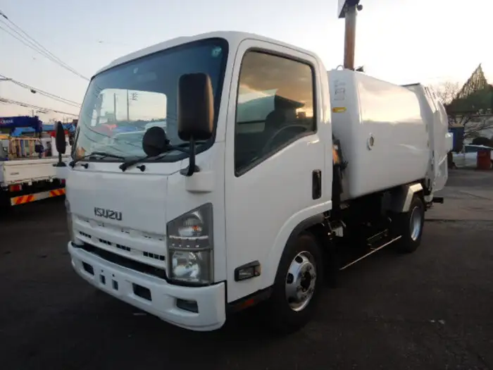 いすゞ エルフ 小型 パッカー車 巻き込み式 回転ダンプ式 の中古トラック【車両No.121518】