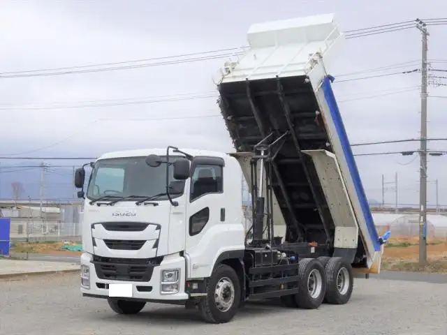 いすゞ ギガ 大型 車両重機運搬 ベッド カスタム の中古トラック【車両No.122677】