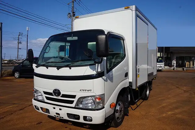 トヨタ ダイナ 小型 冷凍冷蔵 保冷 床ステン の中古トラック【車両No.123946】