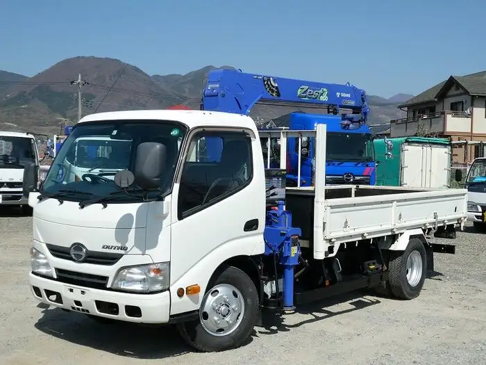 日野 デュトロ 小型 クレーン付 3段 ラジコン の中古トラック【車両No.123798】
