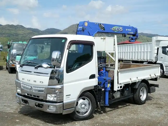 三菱 キャンター 小型 クレーン付 3段 ラジコン の中古トラック【車両No.124350】