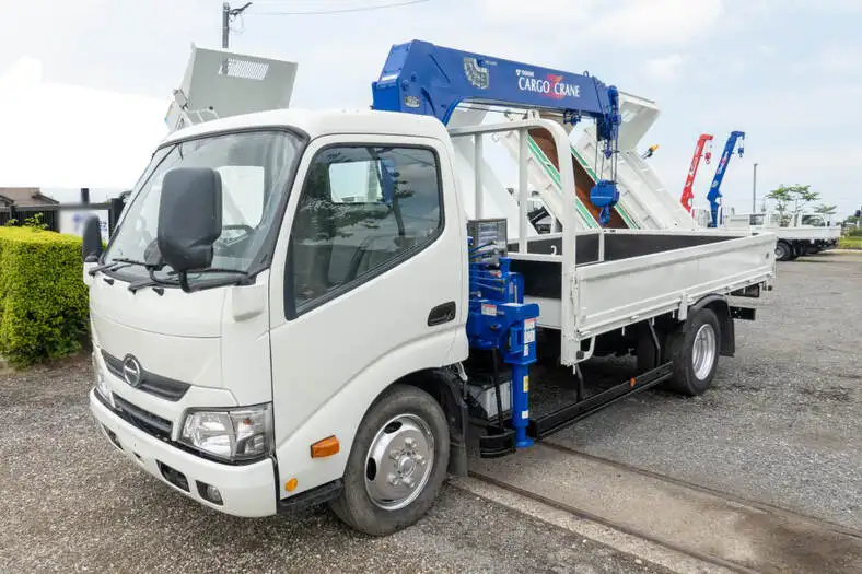 日野 デュトロ 小型 クレーン付 4段 ラジコン の中古トラック【車両No.124728】