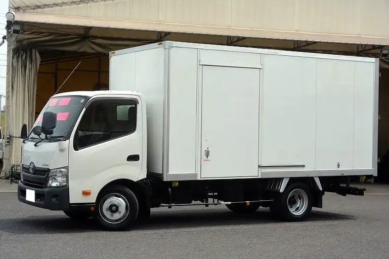 トヨタ ダイナ 小型 アルミバン サイドドア TKG-XZU710 の中古トラック【車両No.124844】
