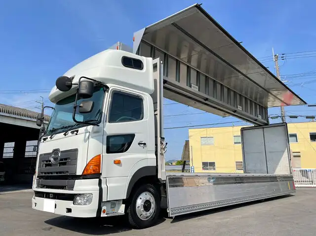 日野 プロフィア 大型 ウイング ハイルーフ エアサス の中古トラック【車両No.124731】