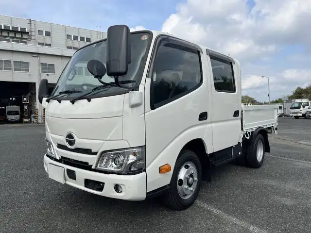 日野 デュトロ 小型 平ボディ Wキャブ 2RG-XZU605M の中古トラック【車両No.125810】