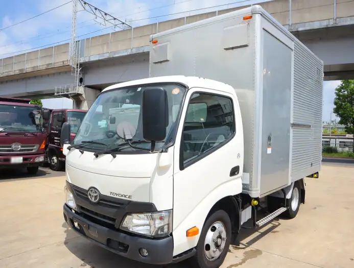 トヨタ トヨエース 小型 アルミバン サイドドア TPG-XZC605 の中古トラック【車両No.126371】