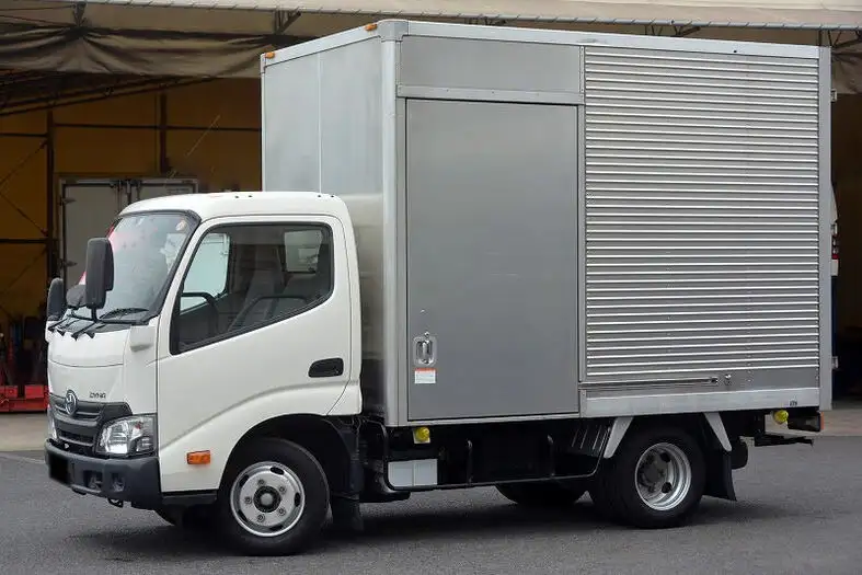 トヨタ ダイナ 小型 アルミバン サイドドア TPG-XZC605 の中古トラック【車両No.126748】