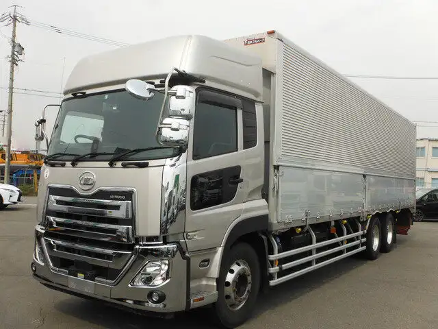 日産UD クオン 大型 ウイング 床鉄板 ベッド の中古トラック【車両No.127808】