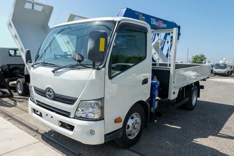 日野 デュトロ 小型 クレーン付 4段 ラジコン の中古トラック【車両No.128540】