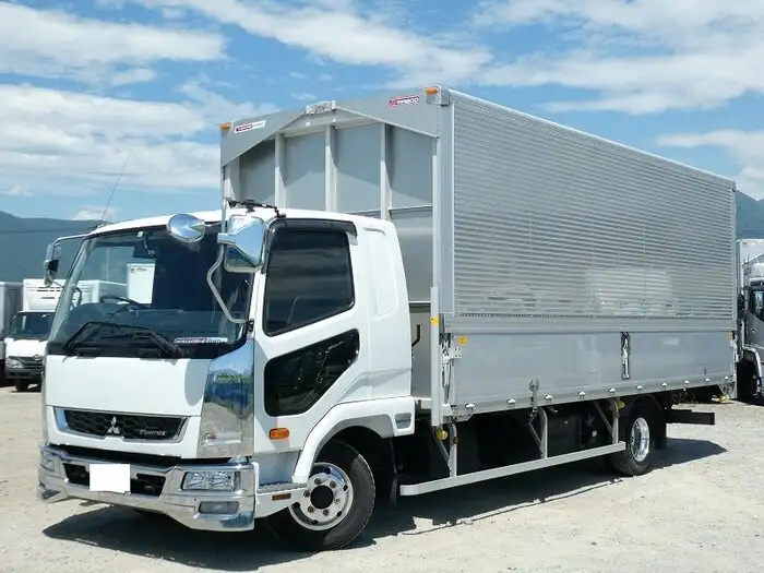三菱 ファイター 中型/増トン ウイング ベッド 2KG-FK61F の中古トラック【車両No.128735】