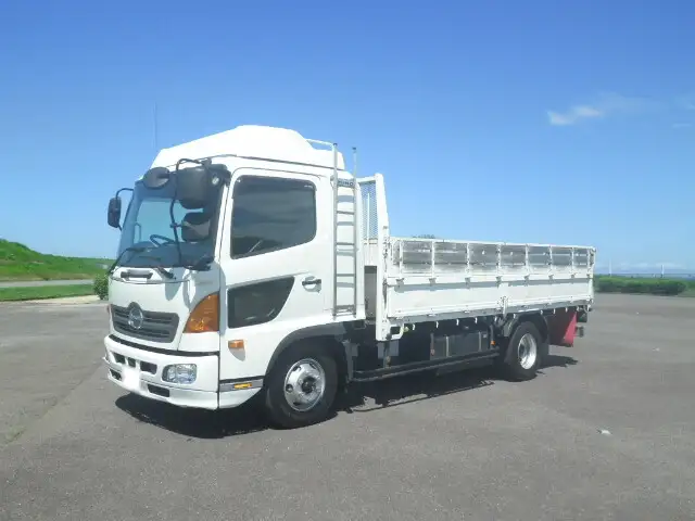 日野 レンジャー 中型/増トン 平ボディ 床鉄板 ベッド の中古トラック【車両No.128407】